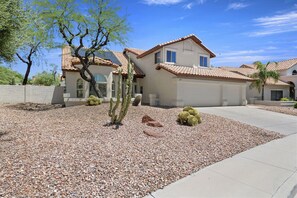 Quiet Neighborhood, two story home located in North Mesa!