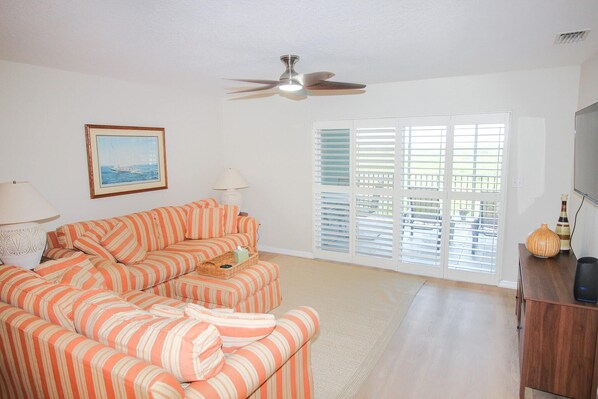 Welcome to Oceanwalk 9-506!