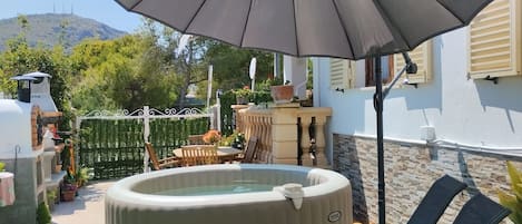 Casa de vacaciones para 4 en Alcudia con jacuzzi y jardín