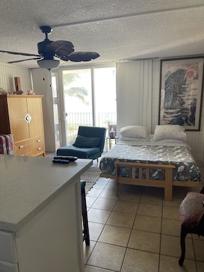 Sleep to the sound of the waves in full size bed in front room. 