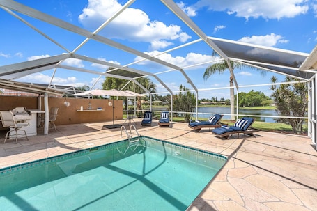 Briarwood Western Exposure Lake View Vacation Rental