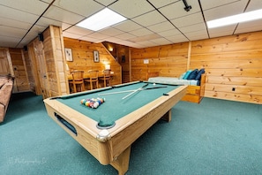 Spielezimmer