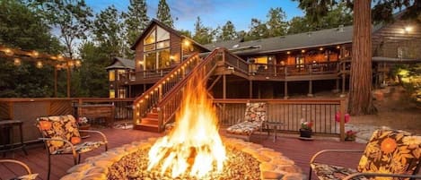 Firepit at the back deck