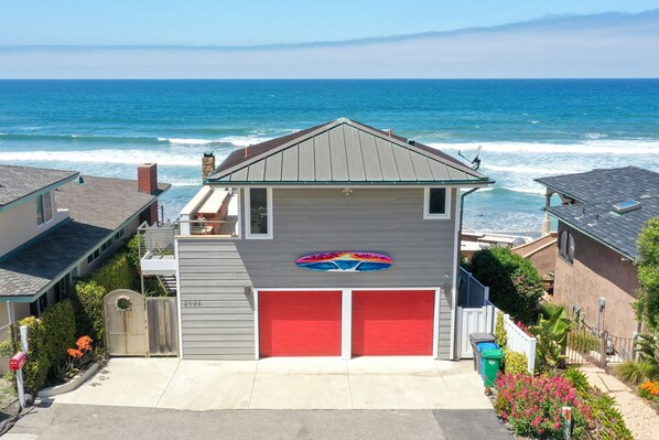Welcome to this gorgeous beach vacation experience.
