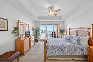 Bay side King Master Suite