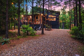 Amazing Outdoor area with tons of privacy