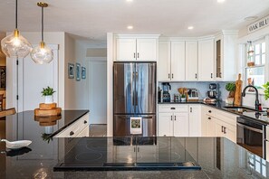 Fully Equipped Gourmet Kitchen w/ State Of The Art Appliances