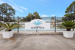 Island Villas, Gulf Shores, AL - Signature Properties