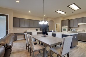 Dining Area | Dishware & Flatware Provided