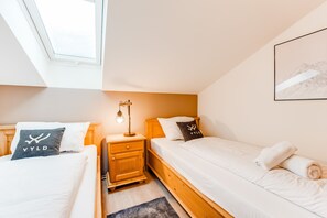 Schlafzimmer mit 2 Einzelbetten