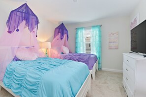Indoors, Bedroom, Room, Furniture, Bed