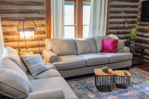 TCCR_CrawfordCabin_230424_4
