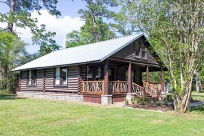 TCCR_CrawfordCabin_230427_12