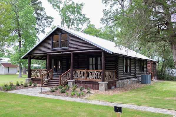 TCCR_CrawfordCabin_230424_1