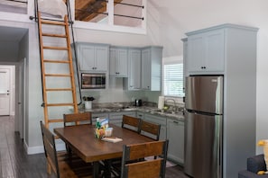 TCCR_C18_interior_230523_5