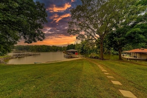 Gorgeous views of every Lake Norman sunset