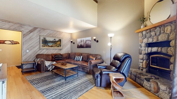 Indoors, Furniture, Living Room, Home Decor, Fireplace
