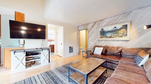 Indoors, Furniture, Living Room, Home Decor, Screen