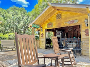 Outdoor Patio Bar 