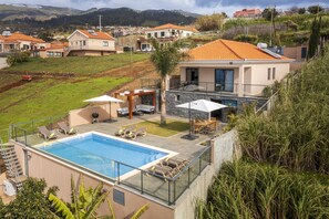 Outstanding Madeira Villa | Oceanscape  | 2 Bedrooms | Panoramic Sea & Mountain Views