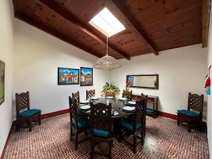 Dining room for 10 guests