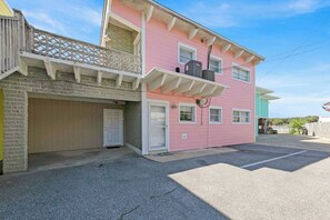 "Alexa.... book my next vacation rental with Stellar Dweller!!"