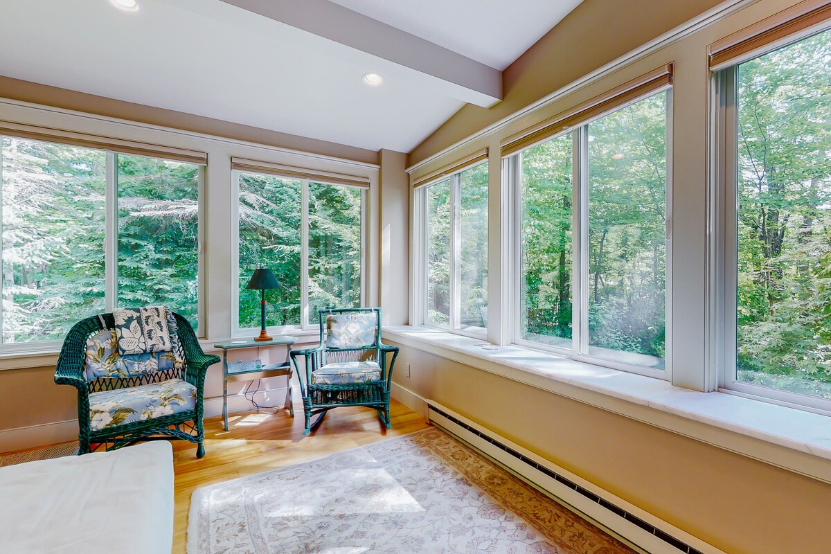 Cozy abode with a deck, grill, wood stove, full kitchen, W/D, and partial AC