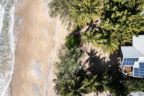 Villa Bilawi: absolute beachfront