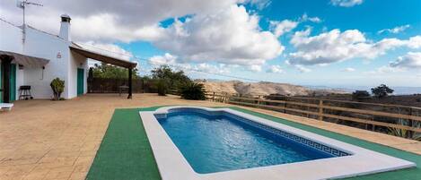 Holiday Home Swimming Pool