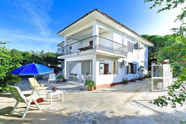 Holiday Home Exterior [summer]