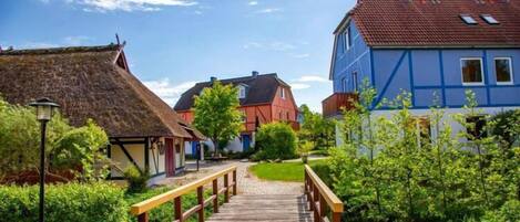 Außenseite Ferienhaus [Sommer]