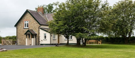 The garden at Clicketts Heath, the perfect space to relax and soak up the sights and sounds of the Pembrokeshire countryside