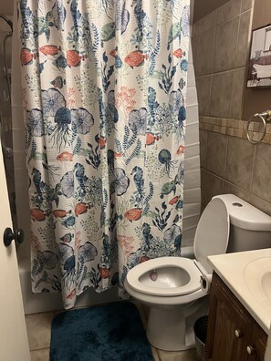 Maint floor restroom 