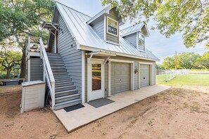 Red Bird Cabin