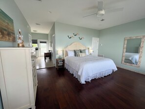 Upstairs Master Suite