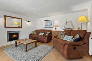 Saundersfoot property, direct beach access
