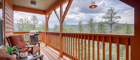 Jemez Springs Vacation Rental | 2BR | 2BA | Stairs Required | 1,000 Sq Ft