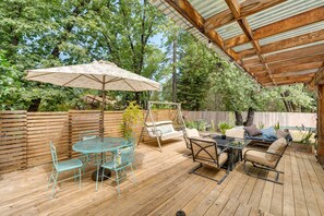 Deck | Outdoor Dining Areas | Gas Grill