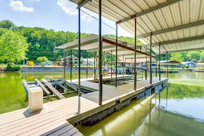 Boat Dock | Fishing On-Site