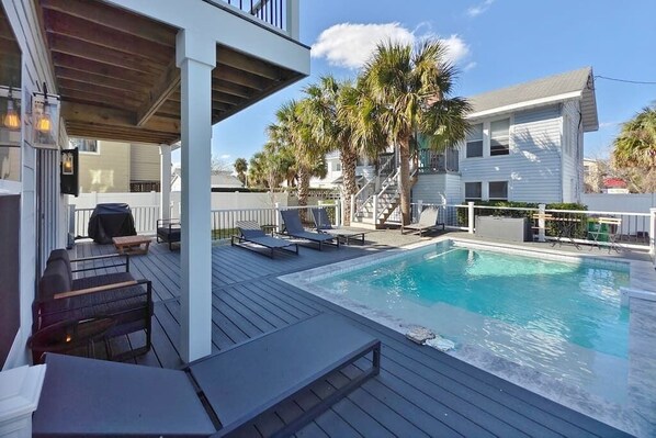 View from the Large house to the rear Duplexes. Check out that pool!