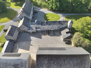 Außenseite Ferienhaus [Sommer]