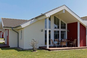 Außenseite Ferienhaus [Sommer]