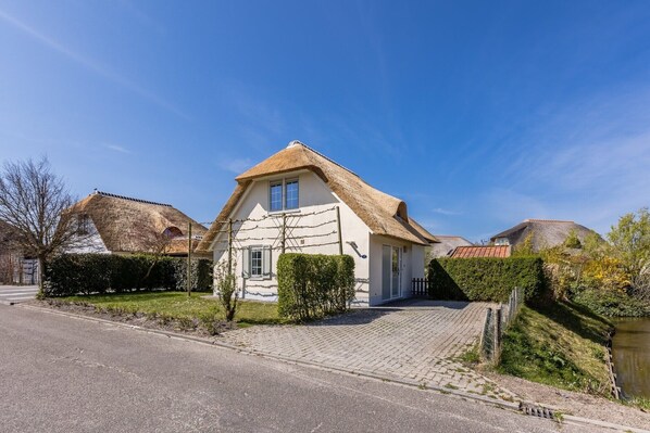 Holiday Home Exterior [summer]