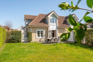 Außenseite Ferienhaus [Sommer]