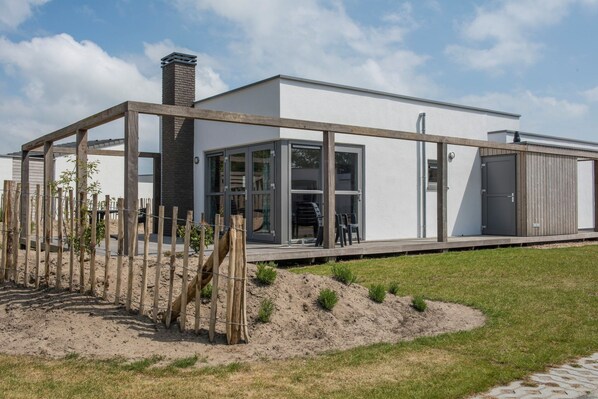 Extérieur maison de vacances [été]
