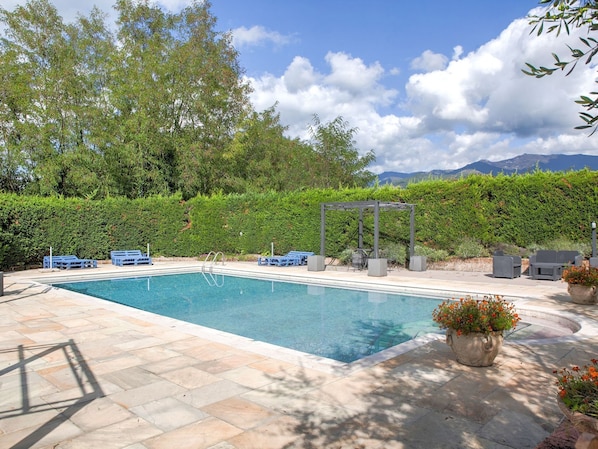 Holiday Home Swimming Pool