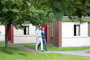 Stugans exteriör [sommar]