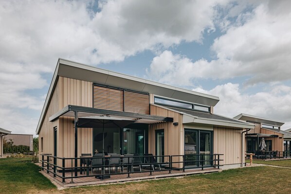 Extérieur maison de vacances [été]