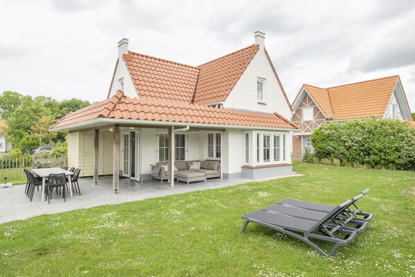 Holiday Home Exterior [summer]