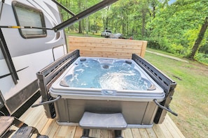 Bain à remous extérieur